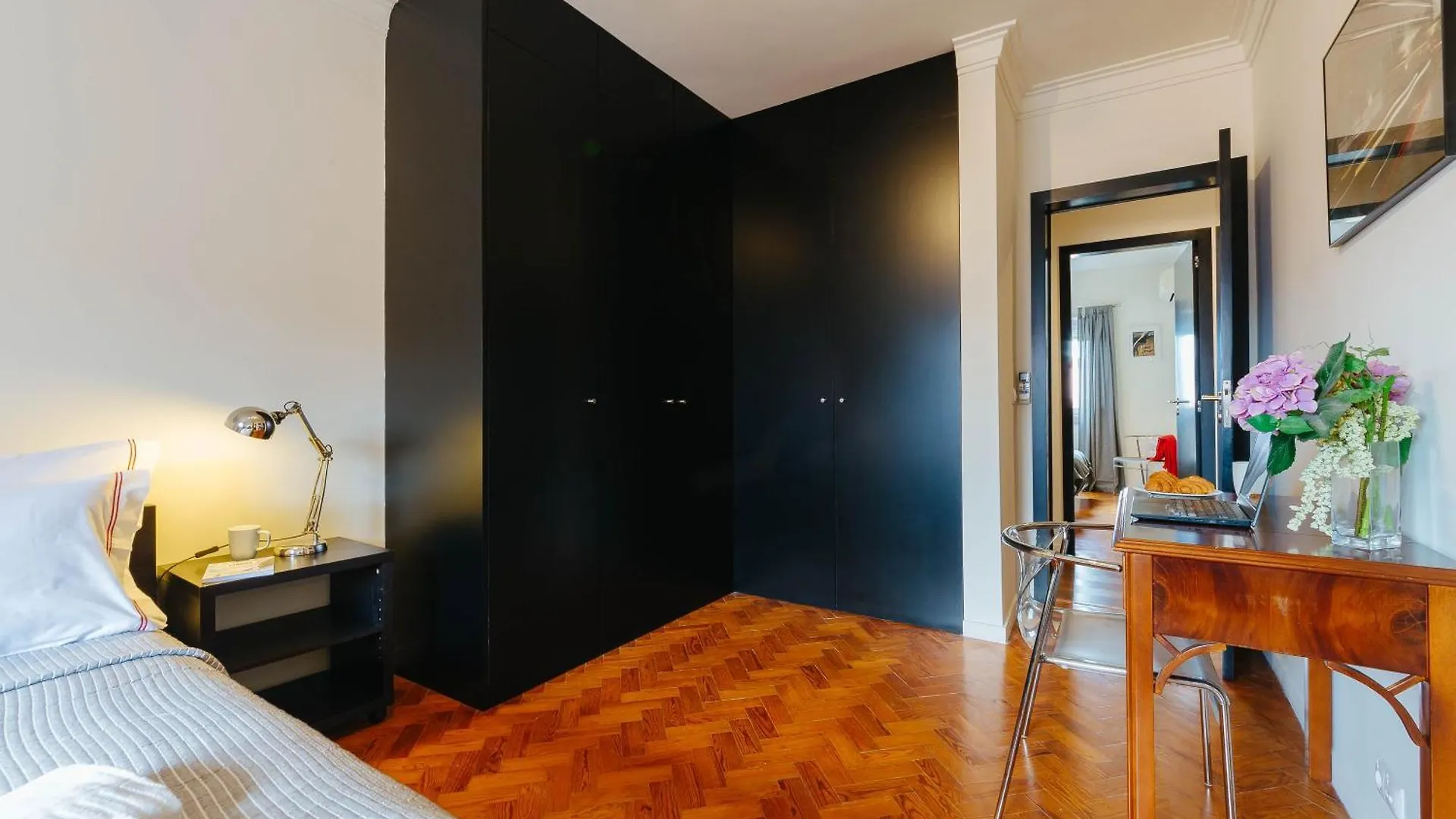 Rent4Rest Lisbon Family & Friends Apartment In Roma Avenue