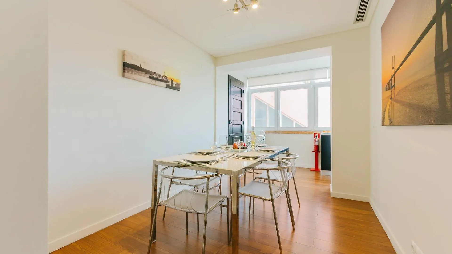 Rent4Rest Lisbon Family & Friends Apartment In Roma Avenue Portugal
