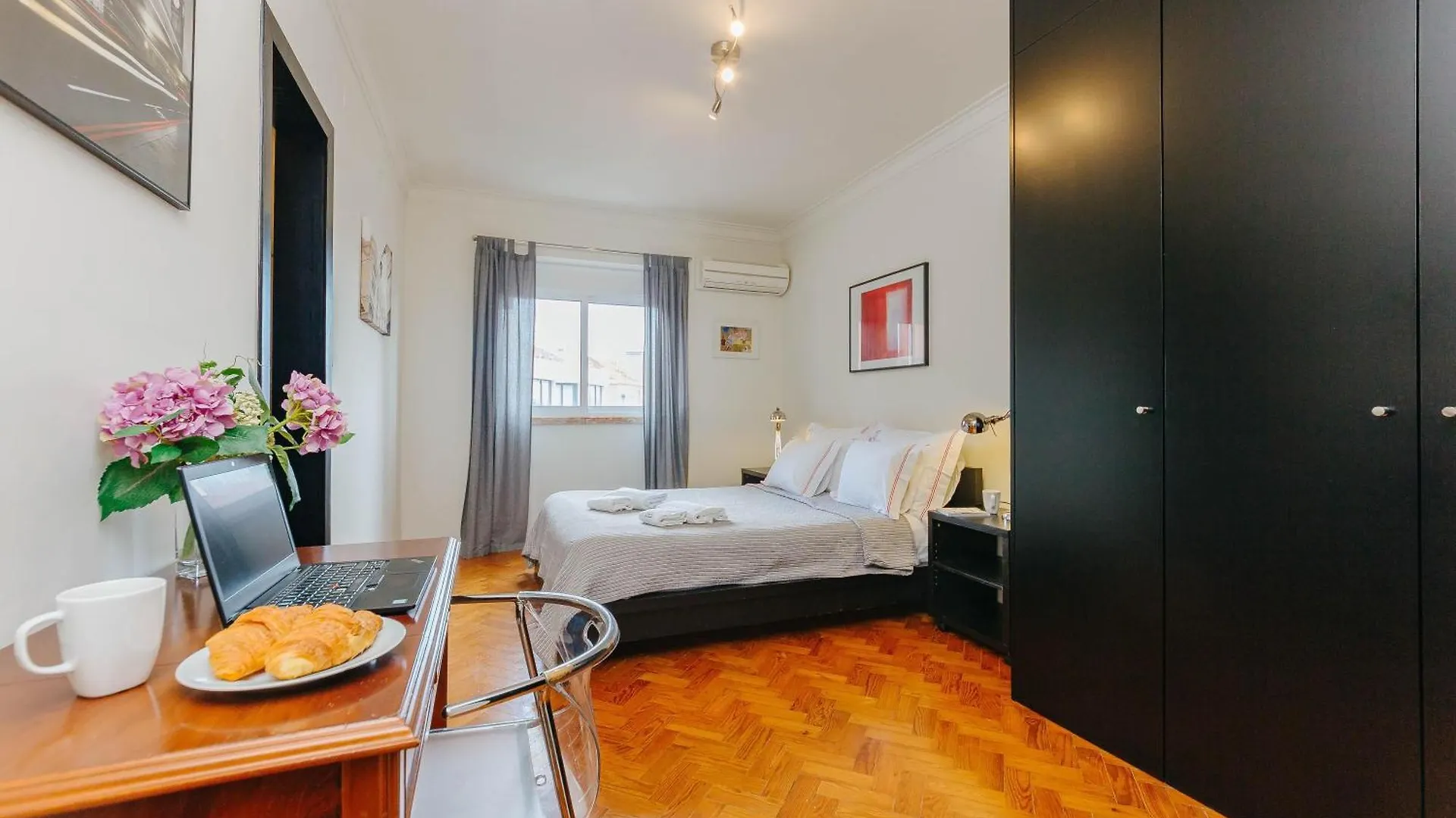 Rent4Rest Lisbon Family & Friends Apartment In Roma Avenue