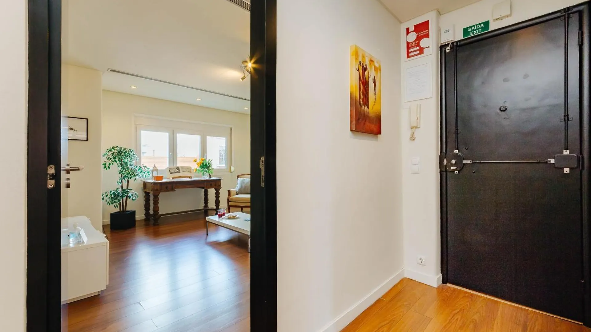 Rent4Rest Lisbon Family & Friends Apartment In Roma Avenue